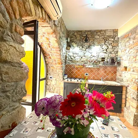 Vico Tauro House Apartment Taormina Room photo